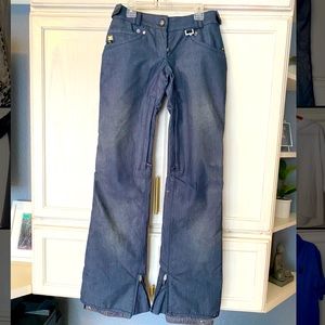 Snowboard pants